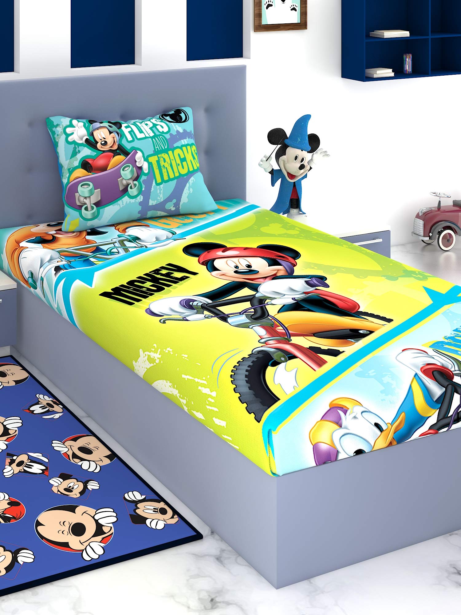 Athom Living Disney Mickey Mouse Cotton Single Bedsheet Set with 1